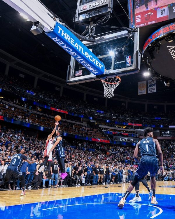 开云体育 希罗绝杀热火逆转魔术 亚历山大45分雷霆9连胜